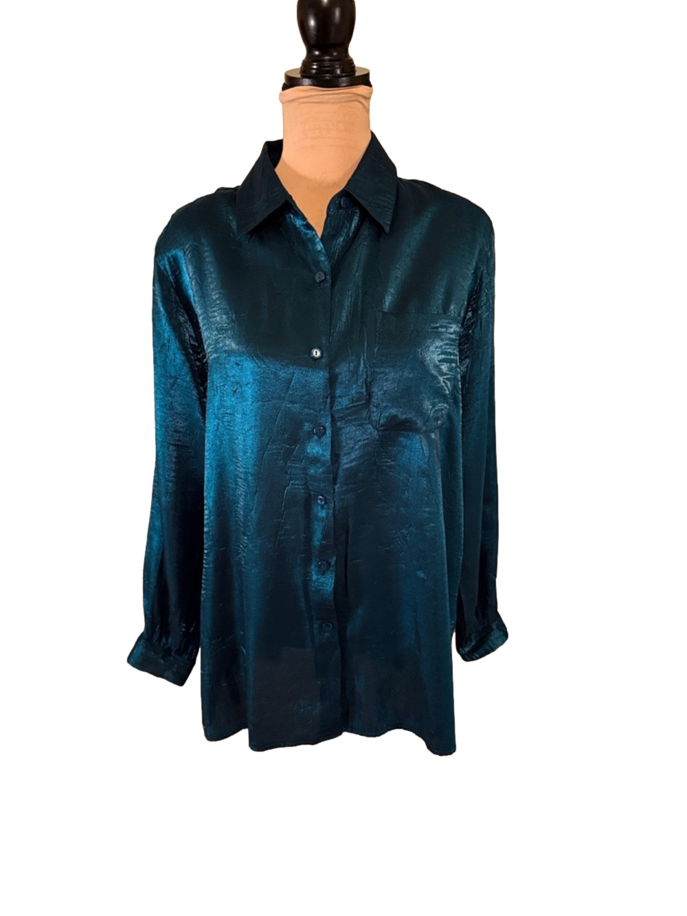 Modern Essentials Stylish Shimmery Button-Front Blouse in Teal